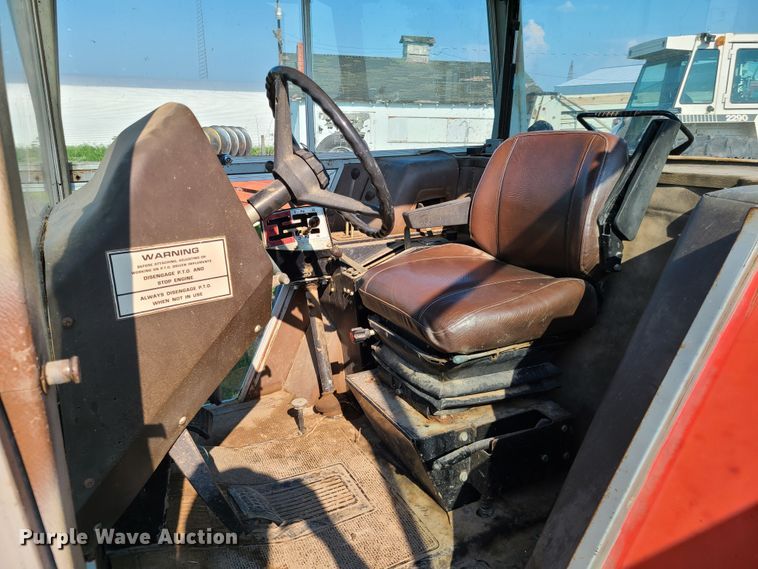 image for item EL9901 1982 Massey-Ferguson 2640  tractor