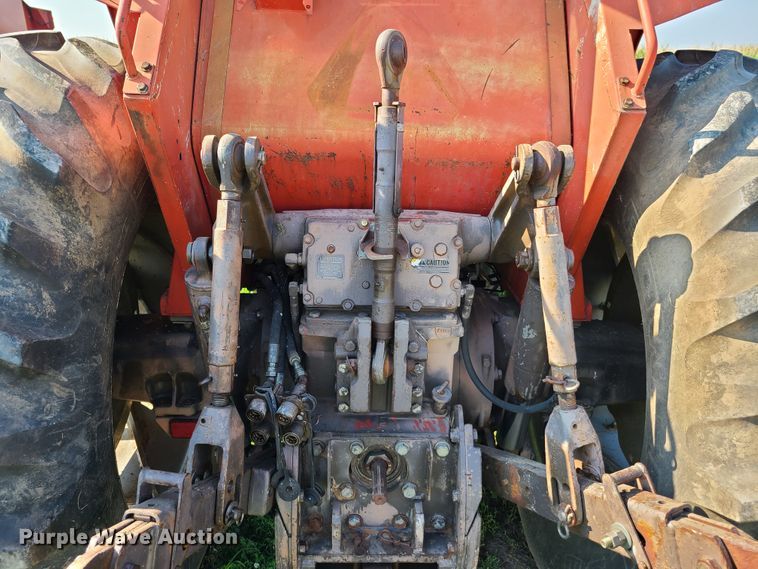 image for item EL9901 1982 Massey-Ferguson 2640  tractor