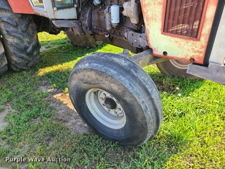 image for item EL9901 1982 Massey-Ferguson 2640  tractor