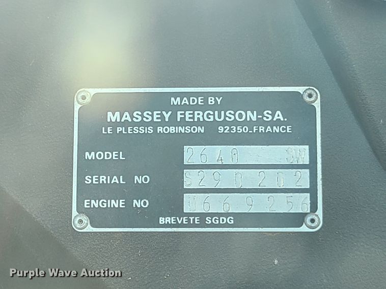 image for item EL9901 1982 Massey-Ferguson 2640  tractor