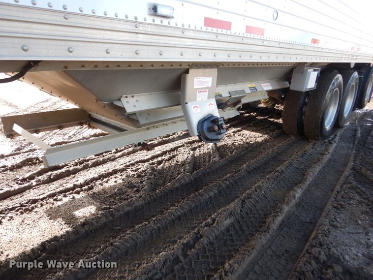 image for item GA9135 2016 Timpte Super Hopper double hopper bottom grain trailer