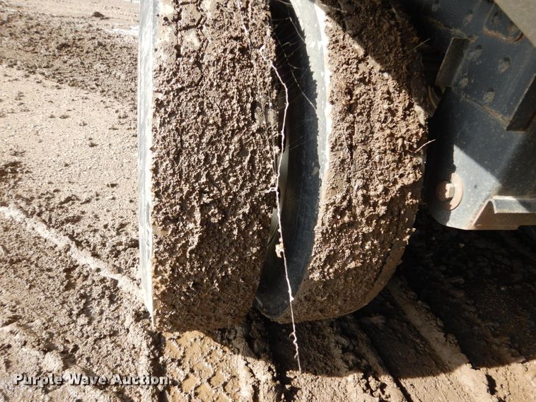 image for item GA9135 2016 Timpte Super Hopper double hopper bottom grain trailer