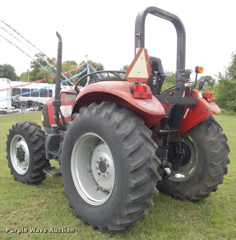 image for item GM9068 2004 Case IH JX65  tractor