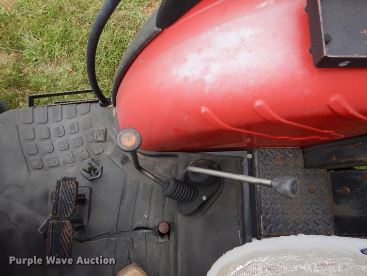 image for item GM9068 2004 Case IH JX65  tractor