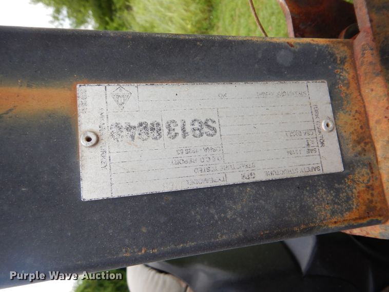 image for item GM9068 2004 Case IH JX65  tractor