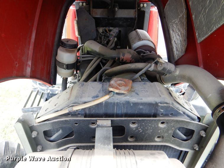 image for item GM9068 2004 Case IH JX65  tractor