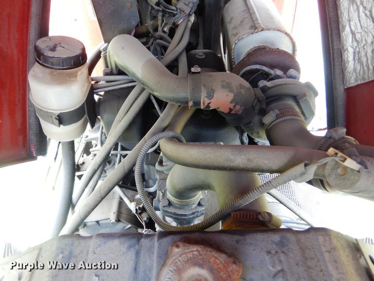 image for item GM9068 2004 Case IH JX65  tractor