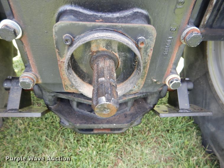 image for item GM9068 2004 Case IH JX65  tractor