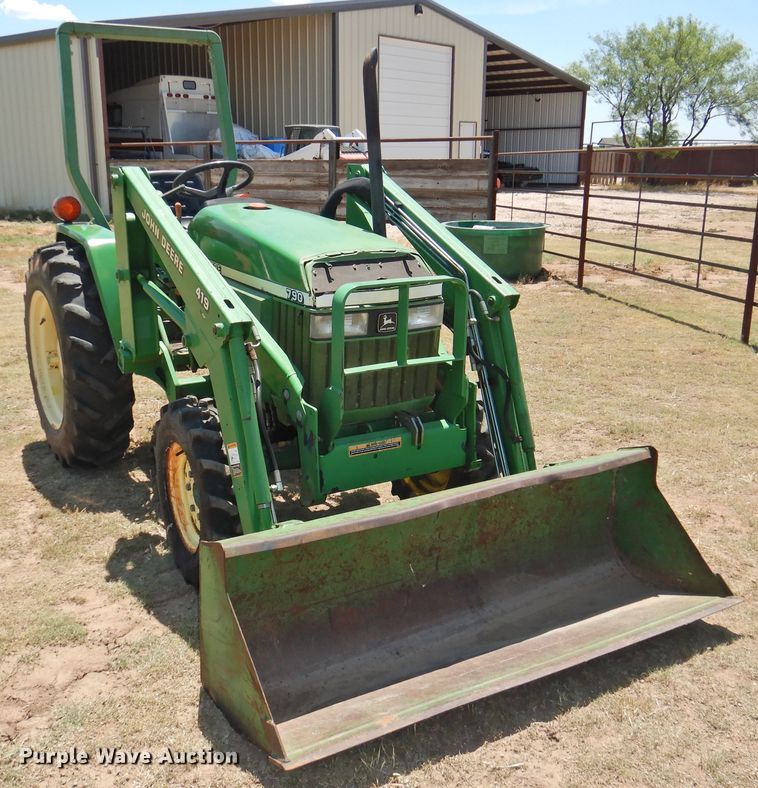 image for item GN9952 2002 John Deere 790  MFWD tractor