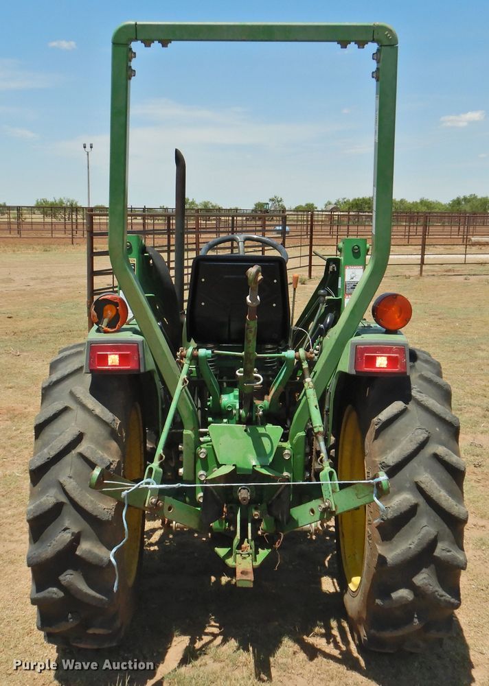 image for item GN9952 2002 John Deere 790  MFWD tractor