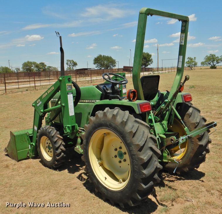 image for item GN9952 2002 John Deere 790  MFWD tractor