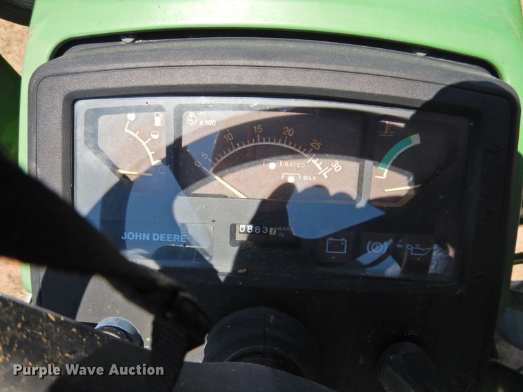 image for item GN9952 2002 John Deere 790  MFWD tractor