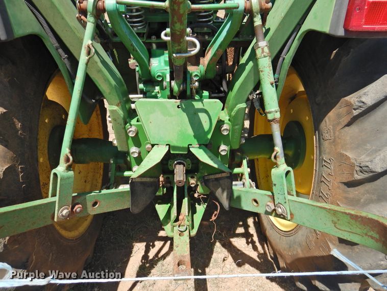 image for item GN9952 2002 John Deere 790  MFWD tractor