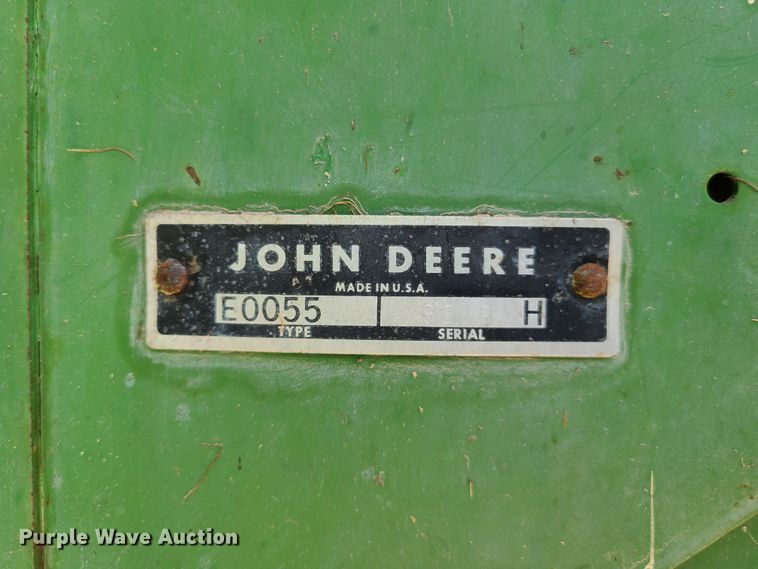 image for item GT9174 John Deere 55 combine