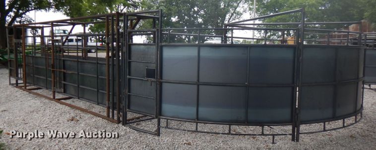 image for item HG9085 Livestock alley with tub