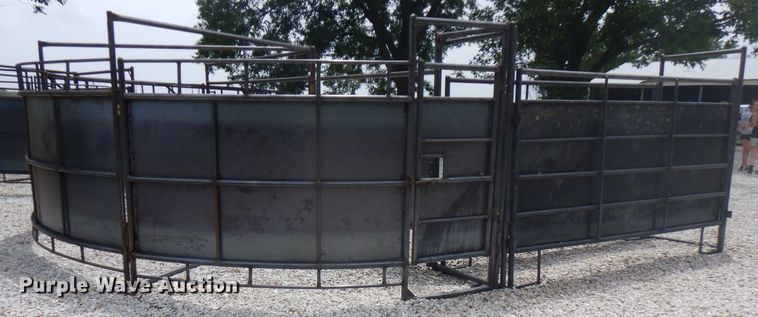 image for item HG9086 Livestock alley with tub