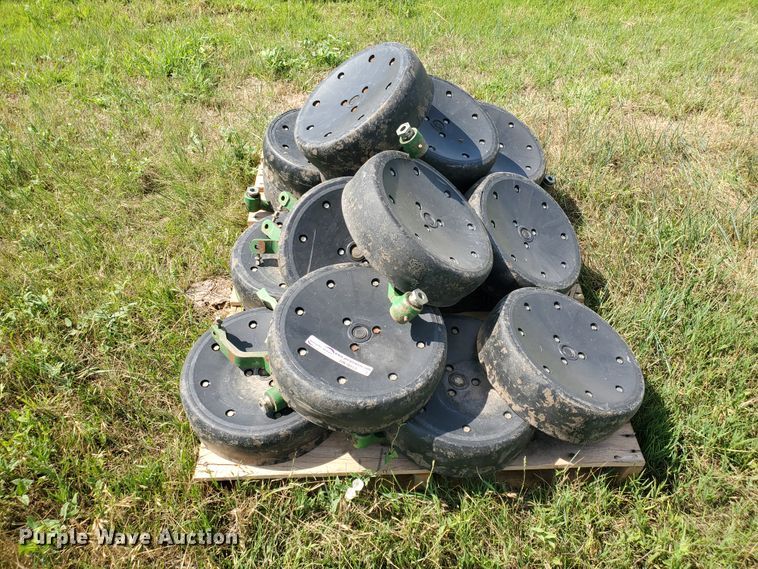 (14) John Deere 1750 planter gauge wheels in Hays, KS Item HK9053