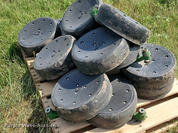 (14) John Deere 1750 planter gauge wheels in Hays, KS Item HK9053