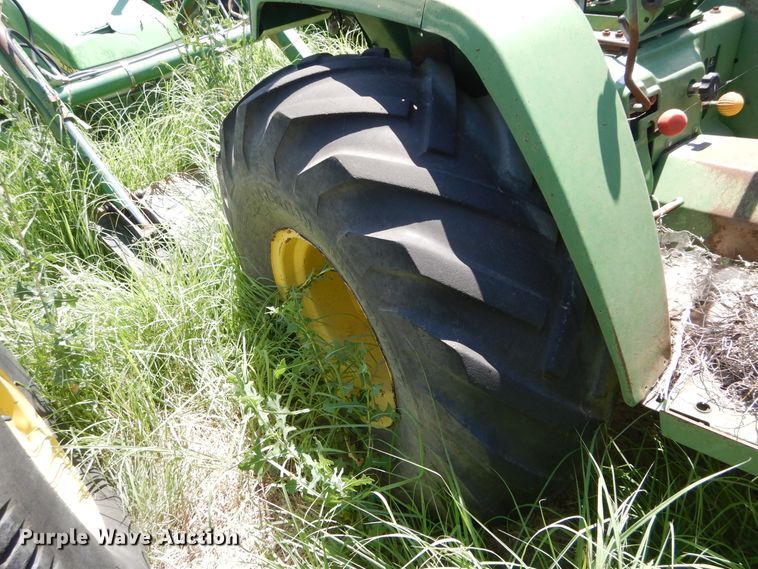 image for item HM9158 John Deere 770  tractor