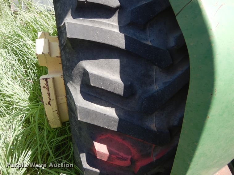 image for item HM9159 John Deere 770  tractor