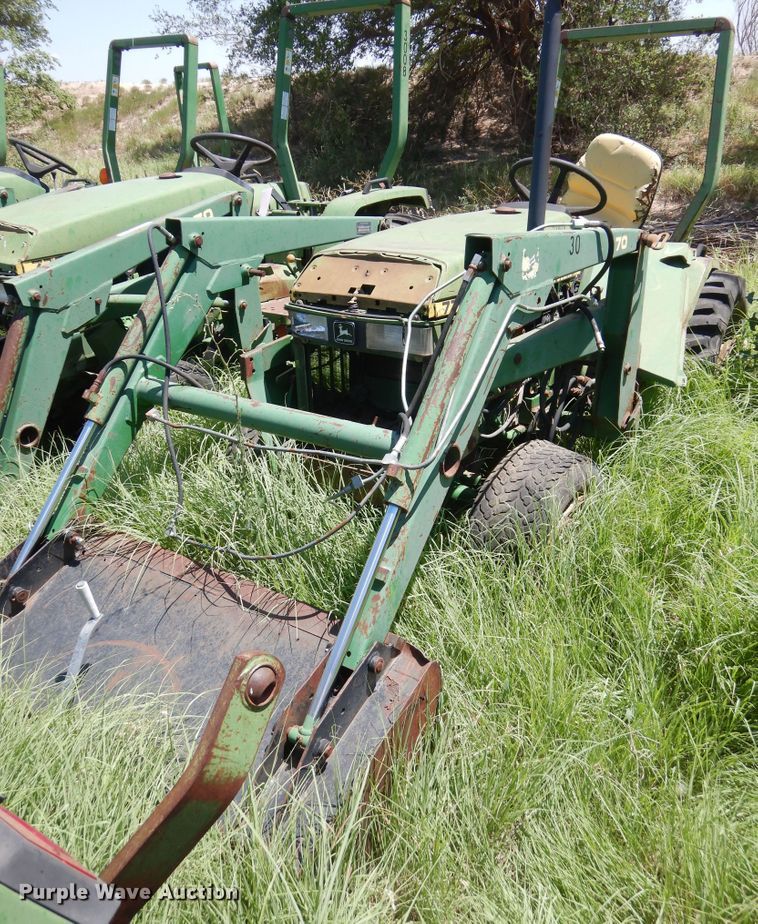 image for item HM9160 John Deere 770  tractor