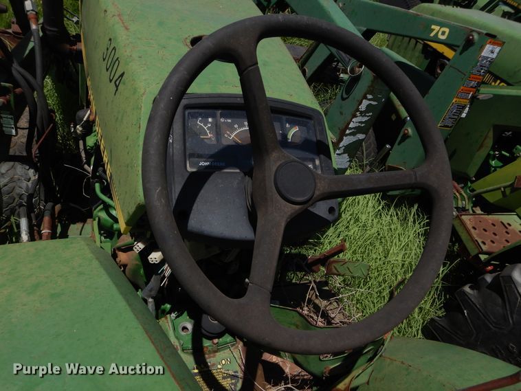 image for item HM9160 John Deere 770  tractor