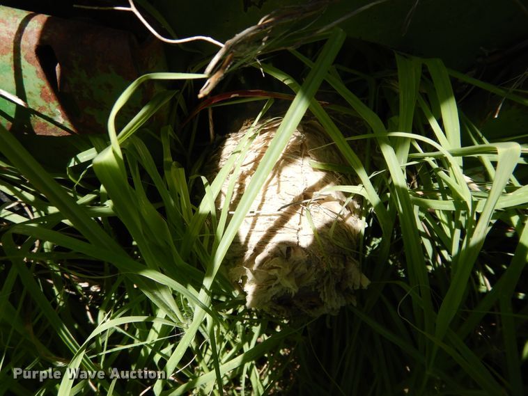 image for item HM9160 John Deere 770  tractor