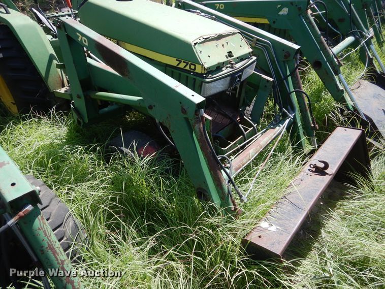 image for item HM9161 John Deere 770  tractor