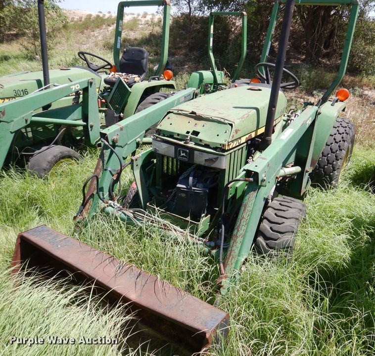 image for item HM9162 John Deere 770  tractor
