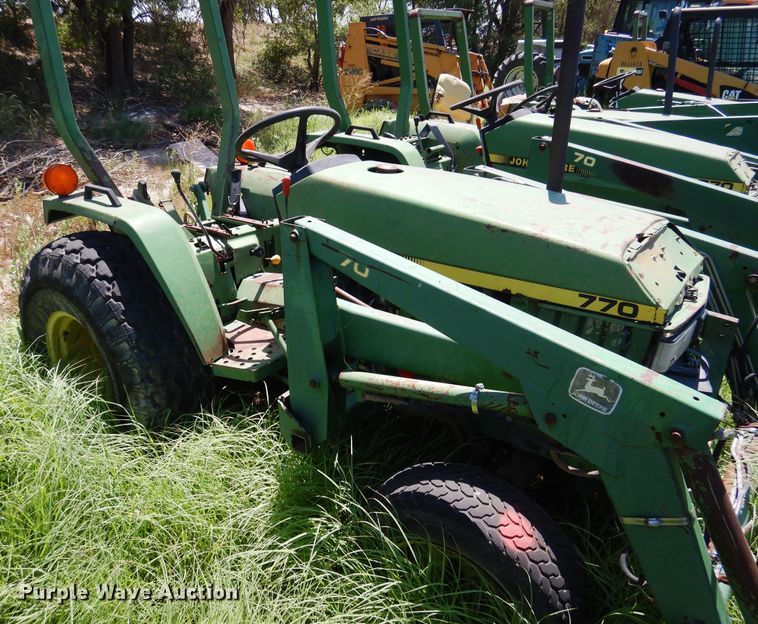 image for item HM9162 John Deere 770  tractor