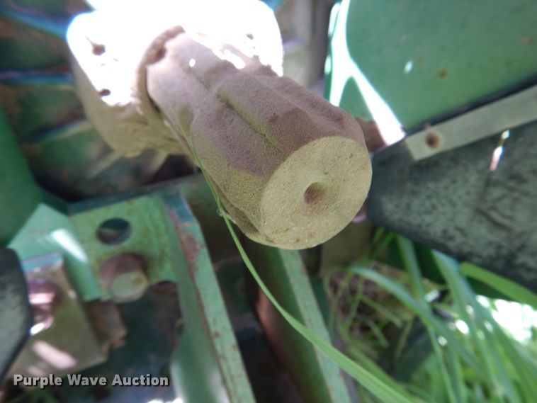 image for item HM9162 John Deere 770  tractor