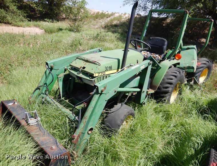 image for item HM9163 John Deere 770  tractor