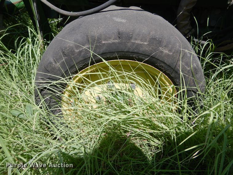 image for item HM9163 John Deere 770  tractor