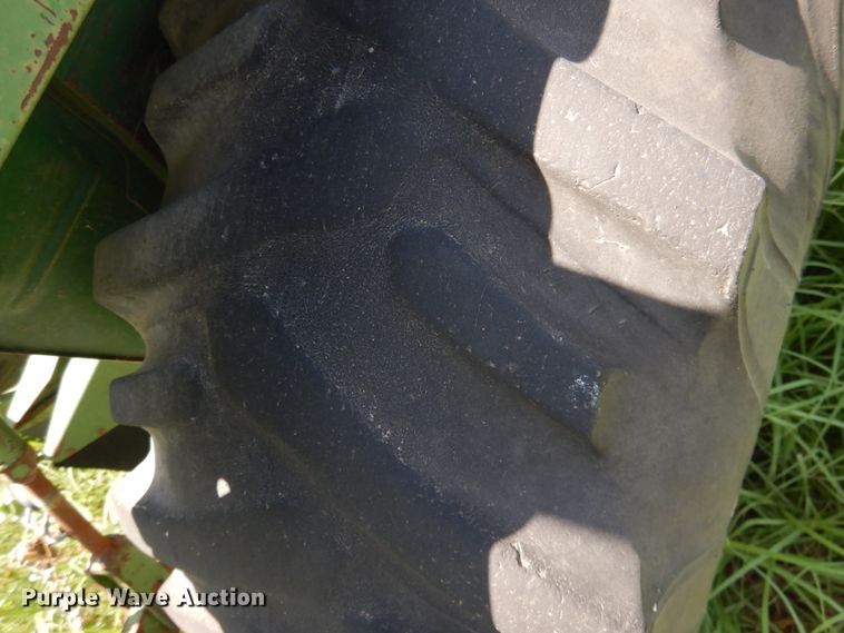 image for item HM9163 John Deere 770  tractor