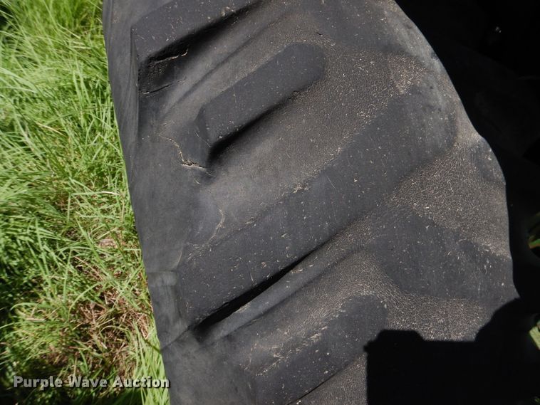 image for item HM9163 John Deere 770  tractor