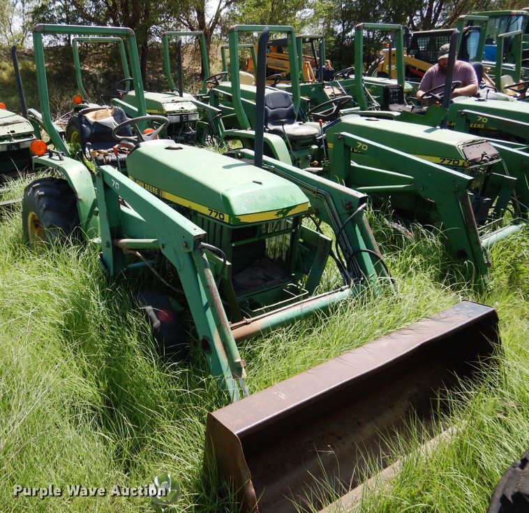 image for item HM9164 John Deere 770  tractor