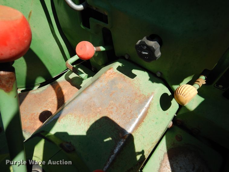 image for item HM9164 John Deere 770  tractor