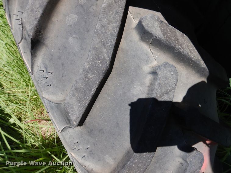 image for item HM9164 John Deere 770  tractor