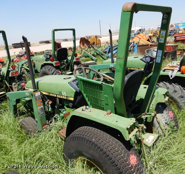 image for item HM9165 John Deere 770  tractor