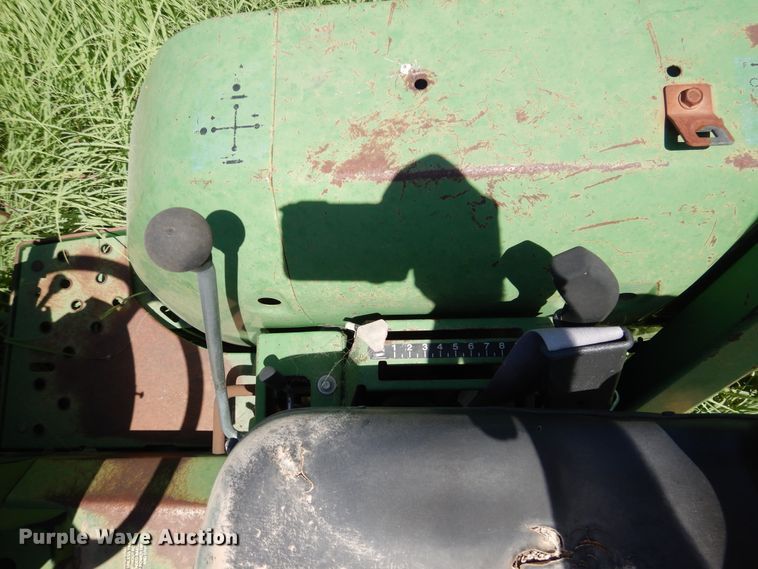 image for item HM9165 John Deere 770  tractor