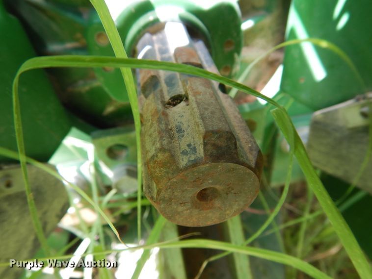 image for item HM9165 John Deere 770  tractor