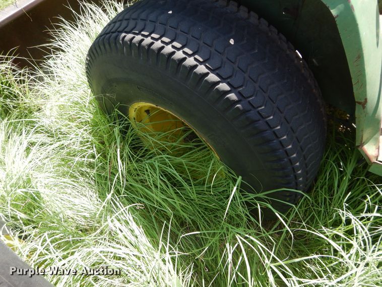 image for item HM9166 John Deere 770  tractor