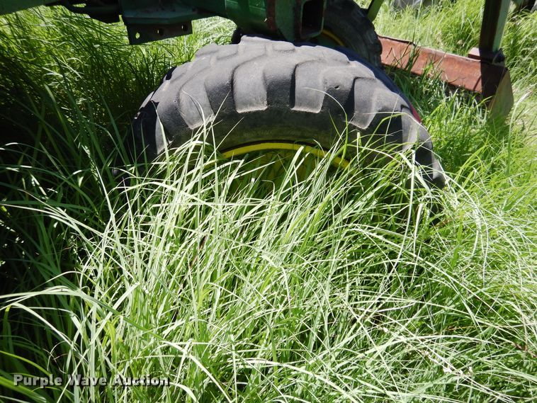 image for item HM9168 John Deere 770  tractor