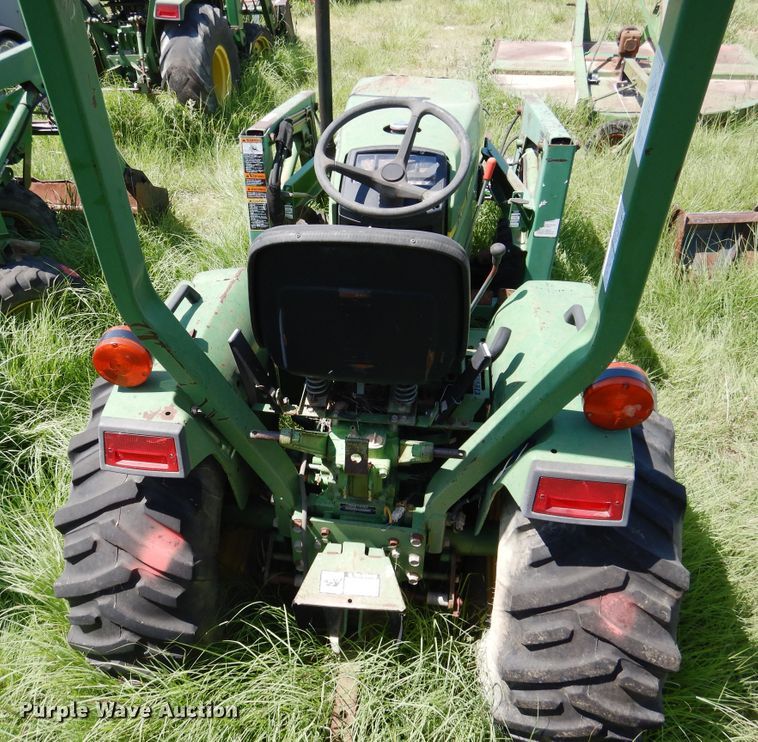 image for item HM9169 John Deere 770  tractor