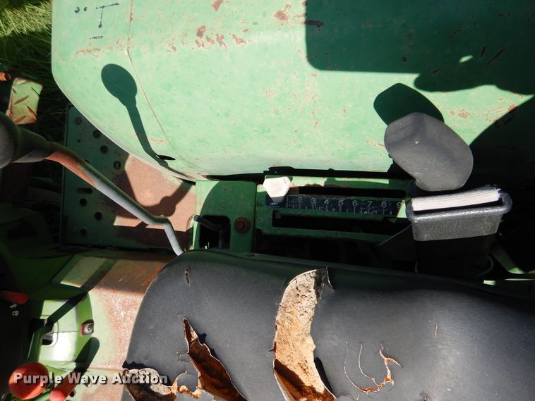 image for item HM9169 John Deere 770  tractor