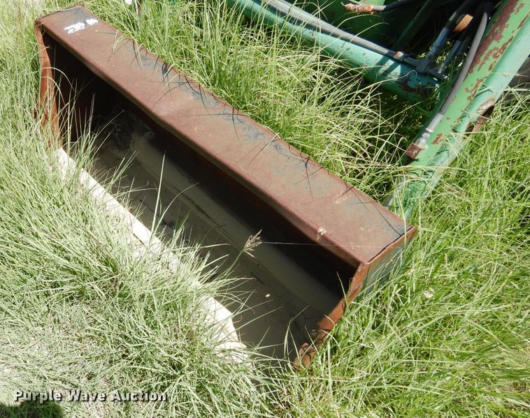 image for item HM9169 John Deere 770  tractor