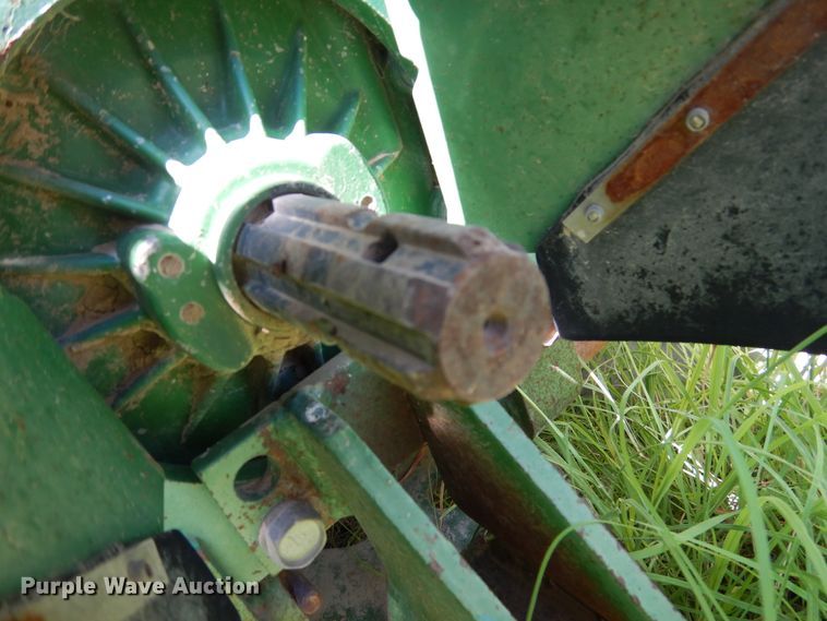 image for item HM9169 John Deere 770  tractor