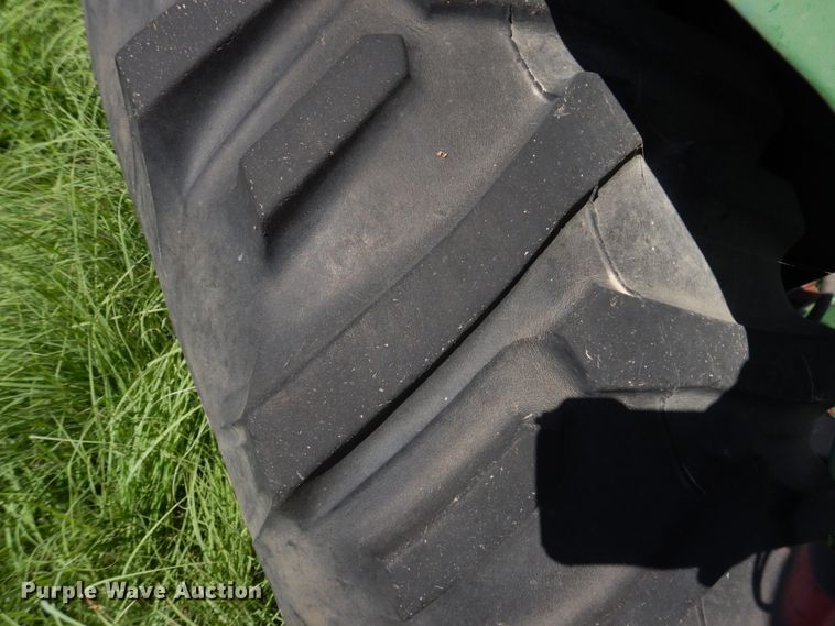 image for item HM9169 John Deere 770  tractor