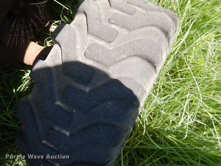 image for item HM9169 John Deere 770  tractor