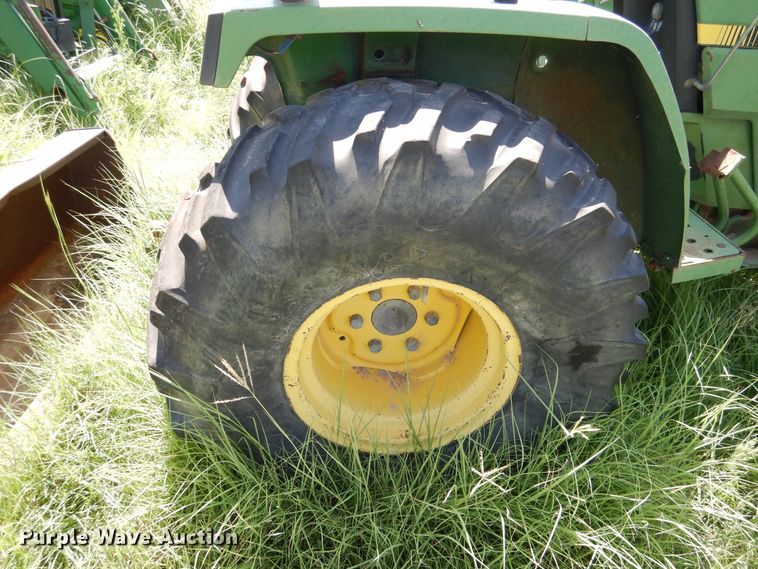 image for item HM9169 John Deere 770  tractor